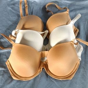 New without tags Auden bras
